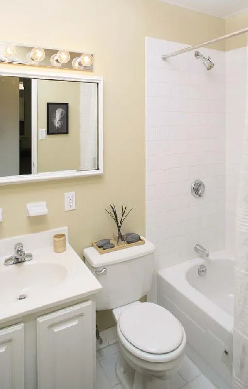 1 bed, $3,150 — Photo 2
