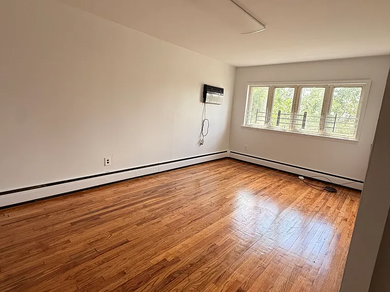 1520 Stadium Ave #2 — Photo 5