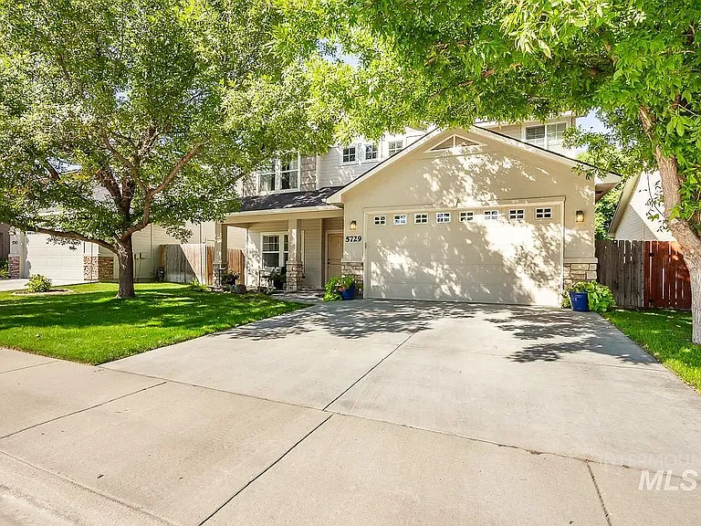 5729 S Moreya Ave — Photo 36