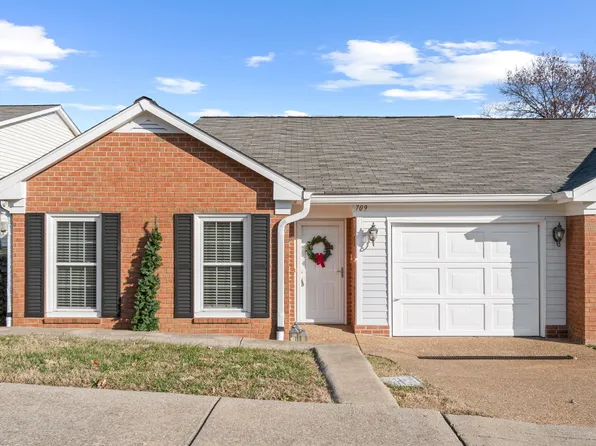709 Mount Carmel Pl, Nashville, TN 37205