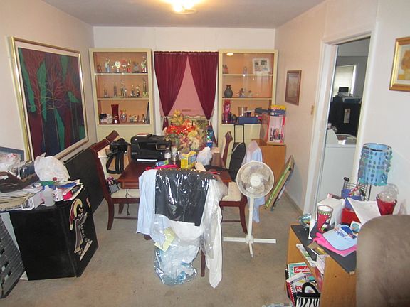 3rd image of 413 Breckenridge Dr