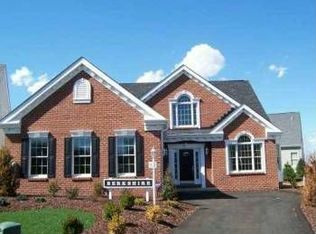 104 Cove Ct, Mcmurray, PA 15317