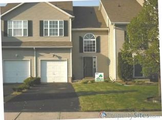 8 Fawn Ct, Lumberton, NJ