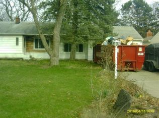 3418 Loon Lake Shores Rd, Waterford, MI 48329