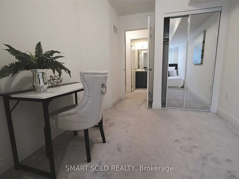 1155 Stroud Ln #4 — Photo 9