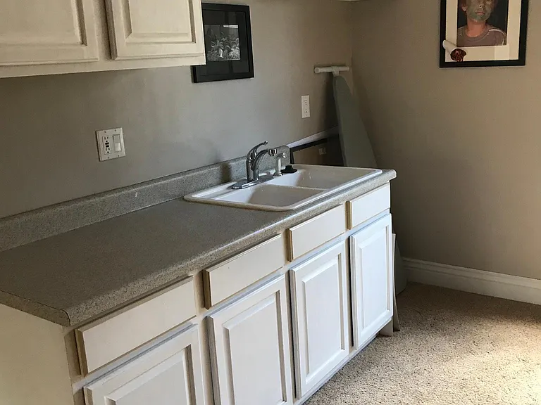 Craft/wet bar sink and cabinets
