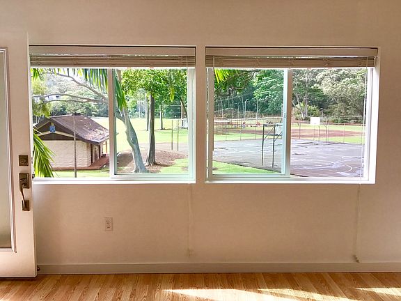 Living Room overlooking Park