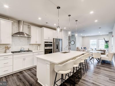 104 Saint Ives Pl UNIT 203, Oxon Hill, MD, 20745