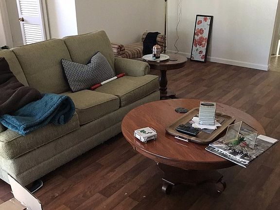4th image of 534 Jefferson Ave