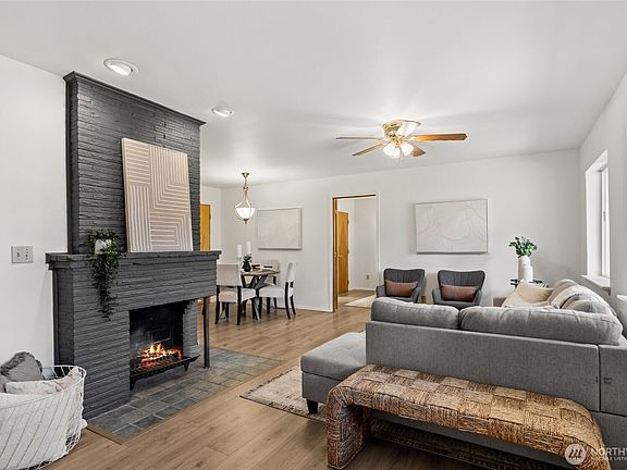 3rd image of 2613 NE 145th Street