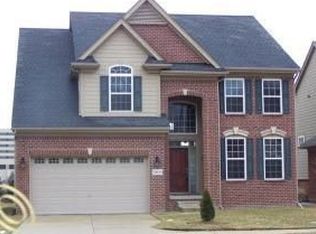 3809 Yorba Linda Blvd, Royal Oak, MI 48073