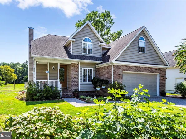 10909 Player Ln, Berlin, MD 21811