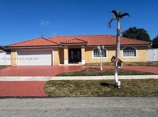 1821 SW 93rd Pl, Miami, FL 33165