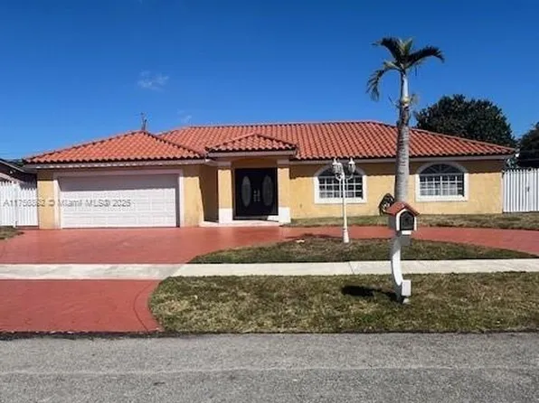 1821 SW 93rd Pl, Miami, FL 33165