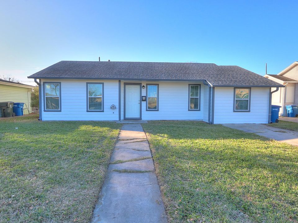 1st image of 610 Sharon Dr