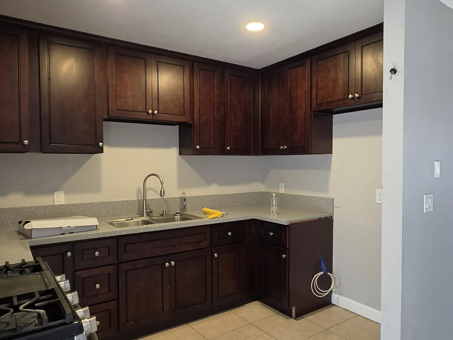 2 bed, 1000 sqft, $1,850 — Photo 1