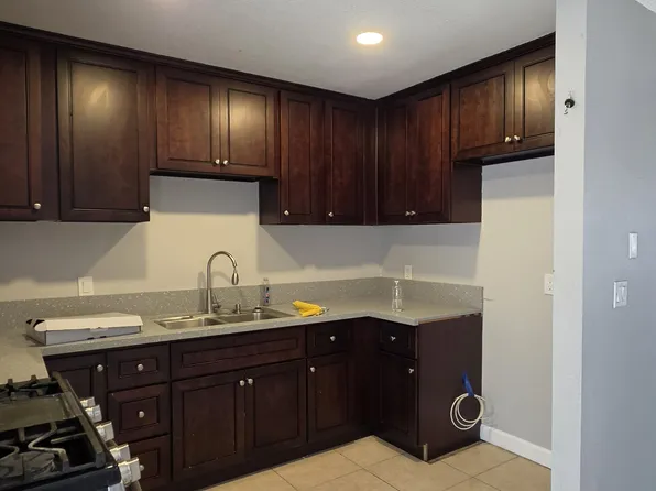 1075 Waters Ave, Pomona, CA 91766