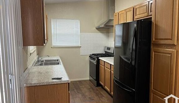 4th image of 6003 Hazel Valley St