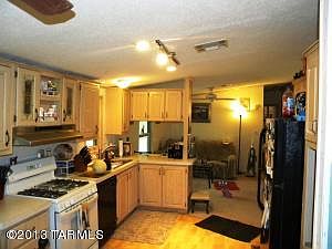5th image of 615 N Tomasita Dr