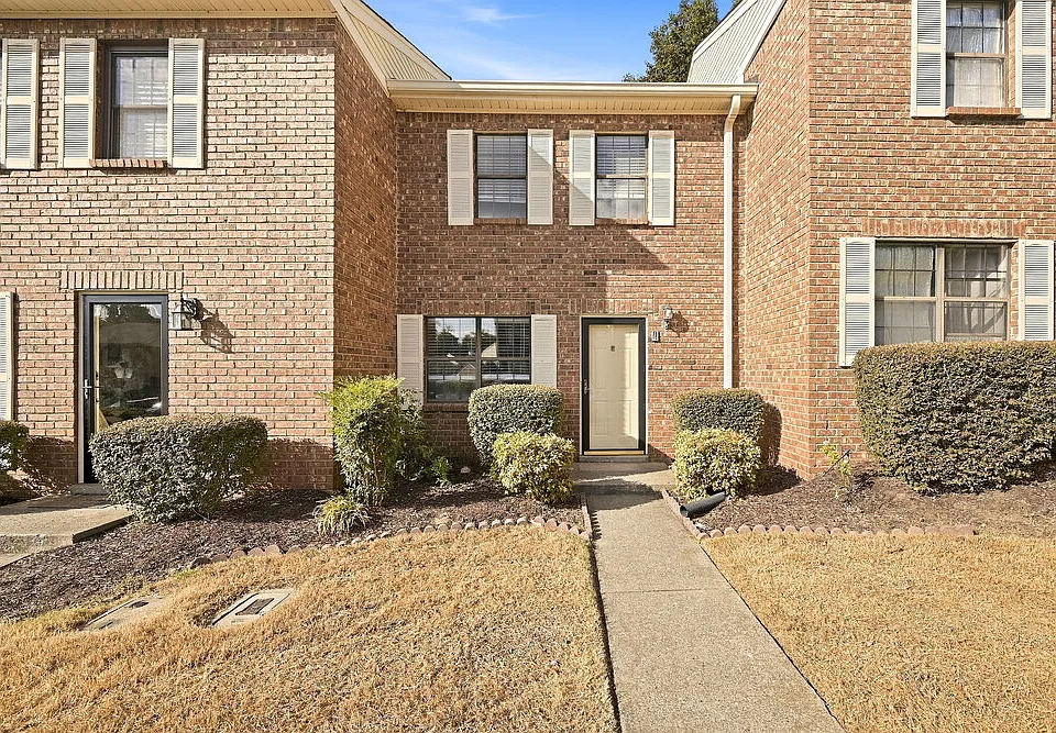 232 Thistle Ln