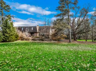 3721 W Algonquin Rd, Algonquin, IL 60102