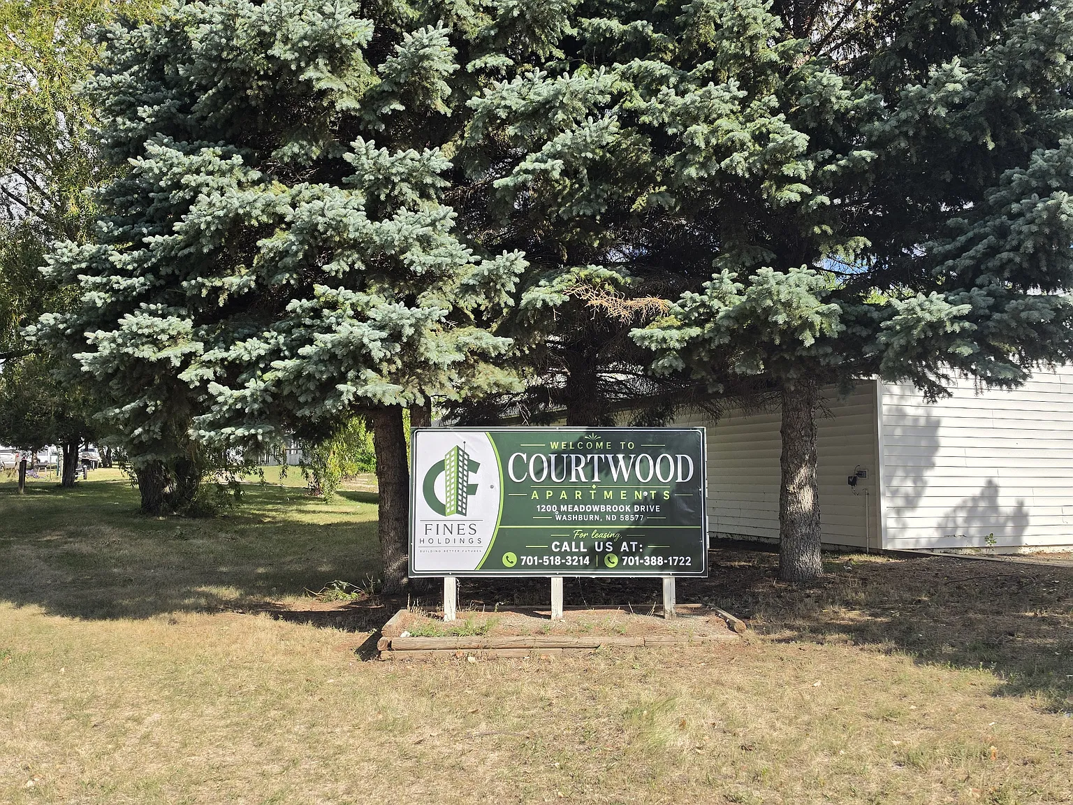 Courtwood Apartments — Photo 1