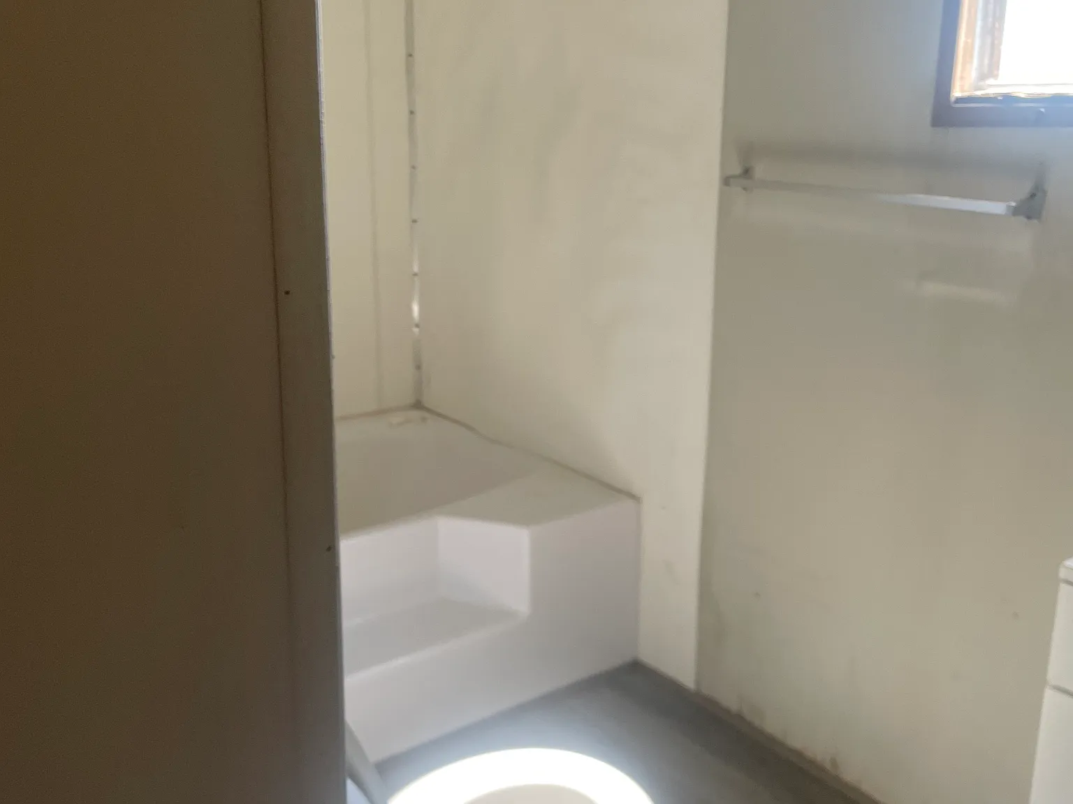 3 bed, 1.5 bath, $725 — Photo 4