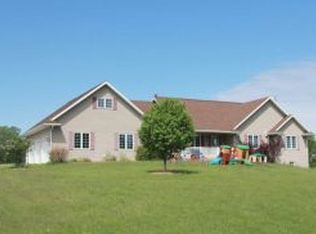 6551 Superior Ave, Oconto, WI 54153