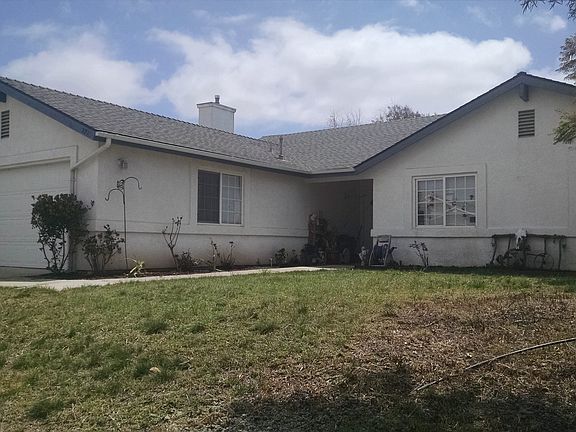 low maintenance, clean yard