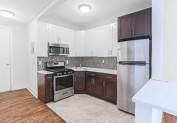 2nd image of 52 Clarkson Ave #5I
