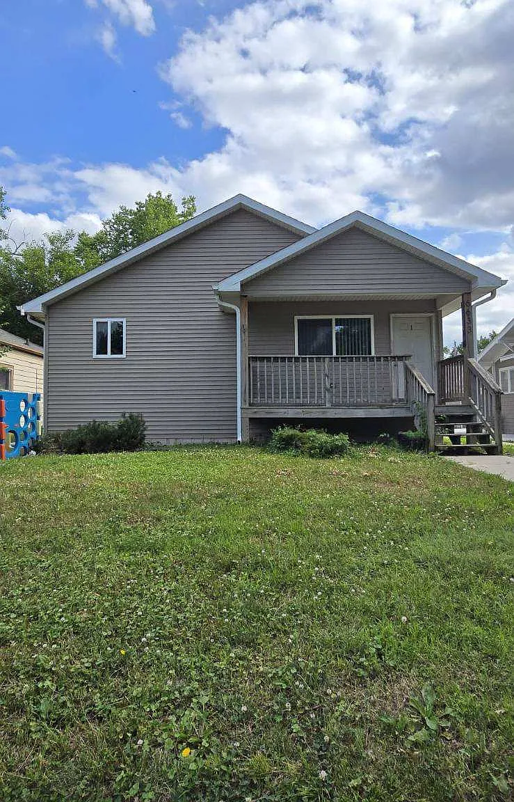 3 bed, 1500 sqft, $1,450 — Photo 2
