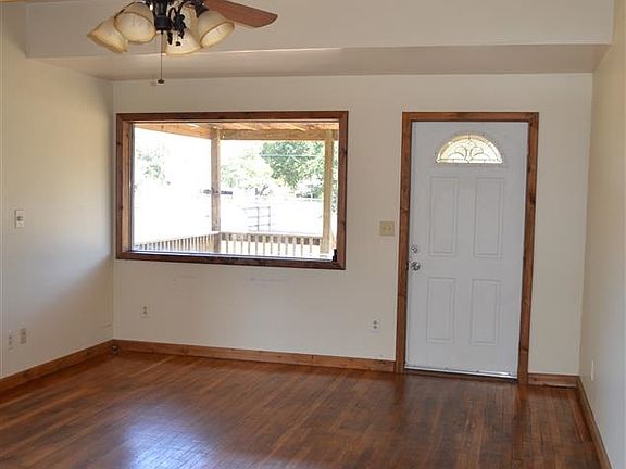 3rd image of 3686 Leatherwood Dr
