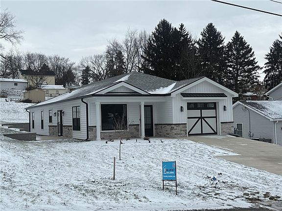 2nd image of 1820 W 11th St