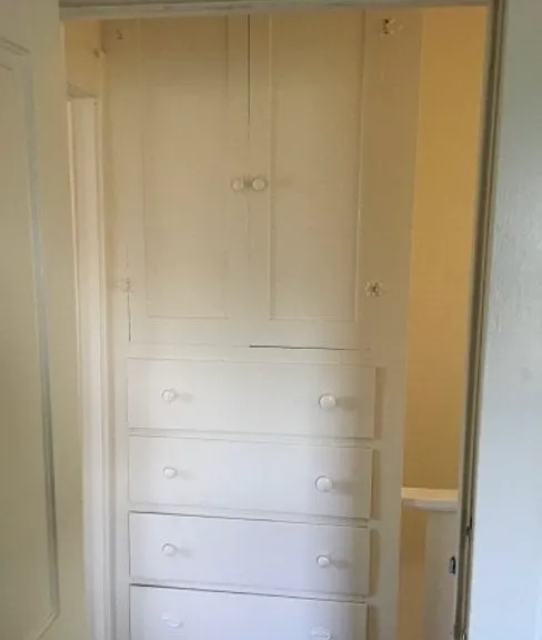 343 N Grove St — Photo 15