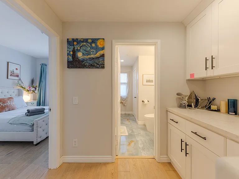 628 E Walnut St — Photo 25