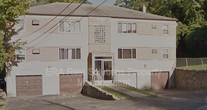 1st image of 2828 Westknolls Ln APT 4