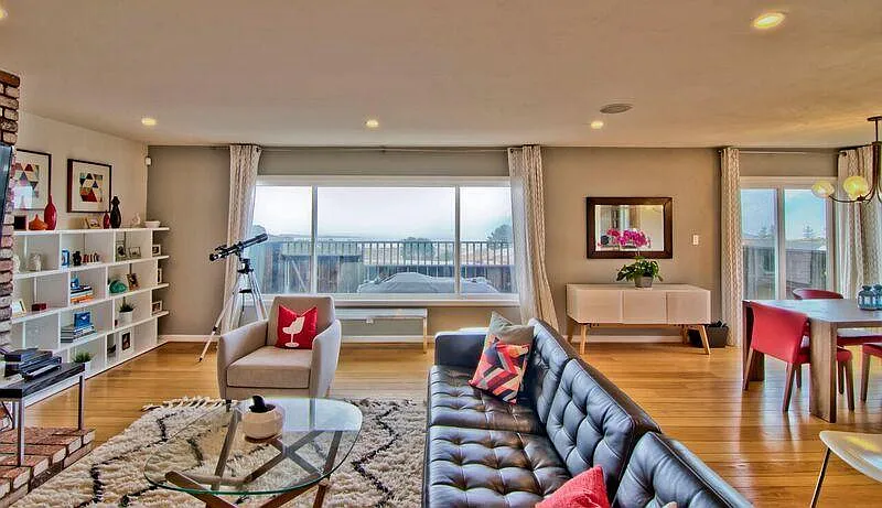 3 bed, 2100 sqft, $5,900 — Photo 4