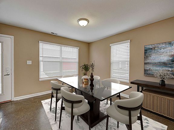 4th image of 549 N Senate Ave #2433
