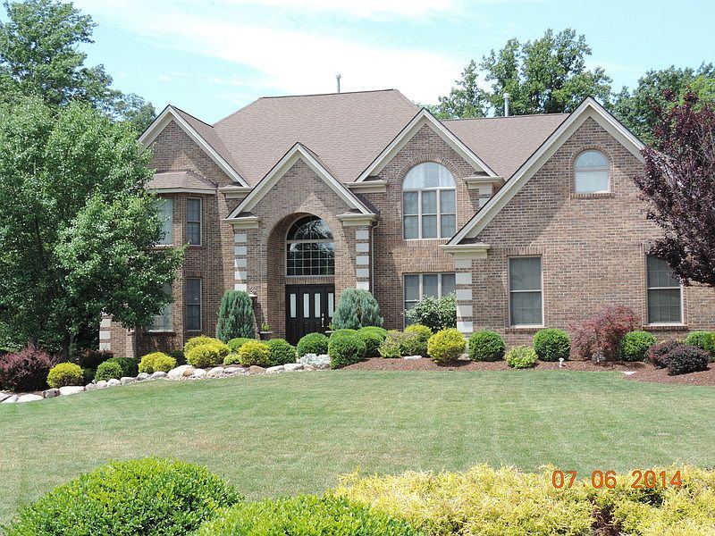 1st image of 8996 W Hampton Dr