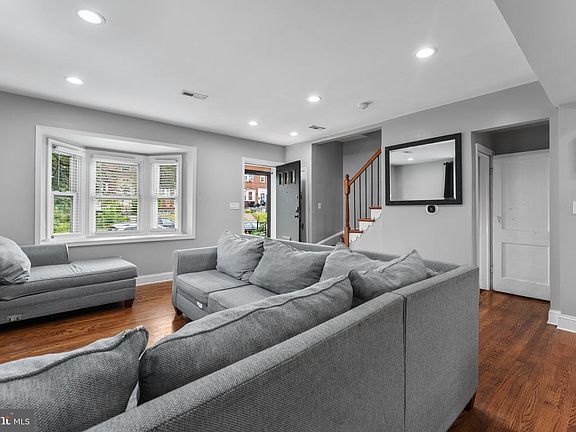 3rd image of 1601 Shadyside Rd