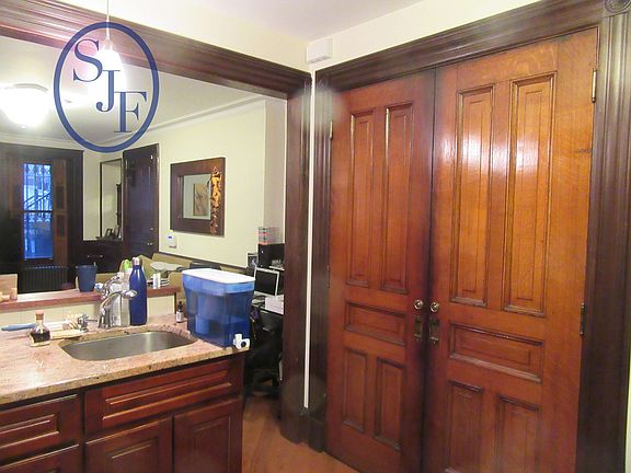 5th image of 384 Macdonough St #1