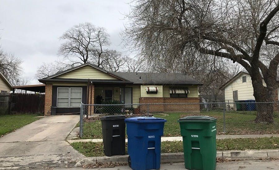 1st image of 5815 Woodhollow