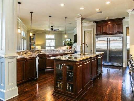3rd image of 400 White Springs Ct