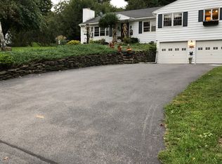42 Wills Dr, New Hartford, NY 13413