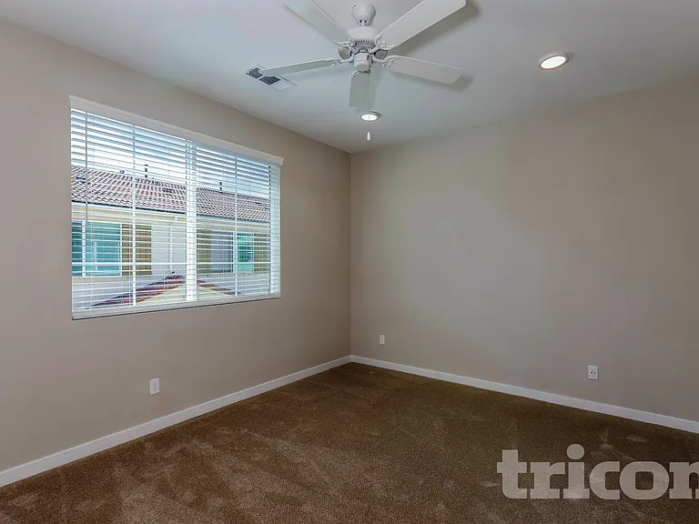 24680 Saber Ct — Photo 7