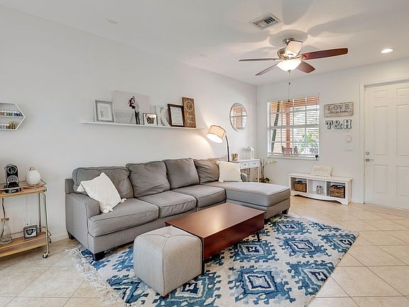 5th image of 7253 Briella Dr