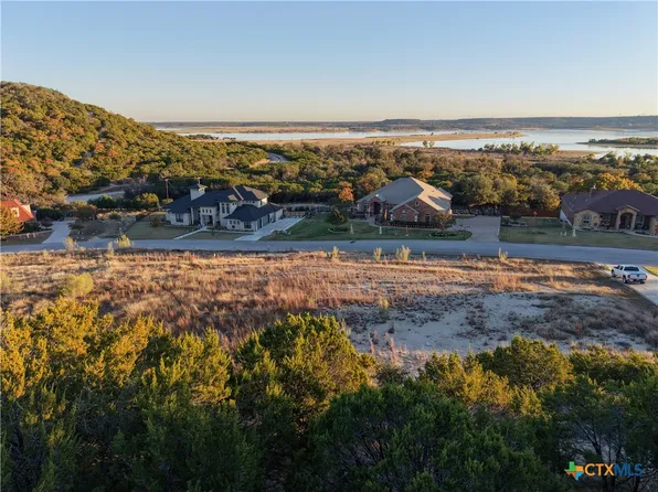 3419 Shoreline Dr, Harker Heights, TX 76548