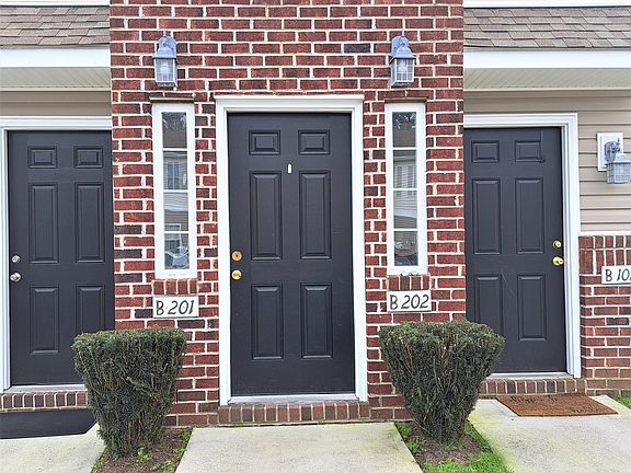 2nd image of 4513 Country Club Rd Unit B202