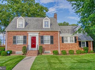 607 W View Trl, Alexandria, VA 22301