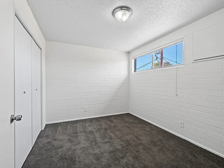CATALINA VISTA APARTMENTS — Photo 33